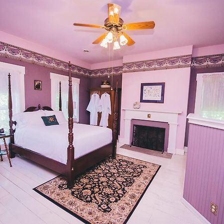 Old Caledonian Bed & Breakfast Bagian luar foto