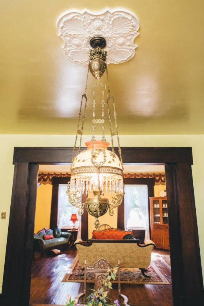 Old Caledonian Bed & Breakfast Bagian luar foto